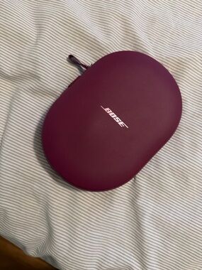 Bose Plum Hard Shell Headphone Case with White Logo